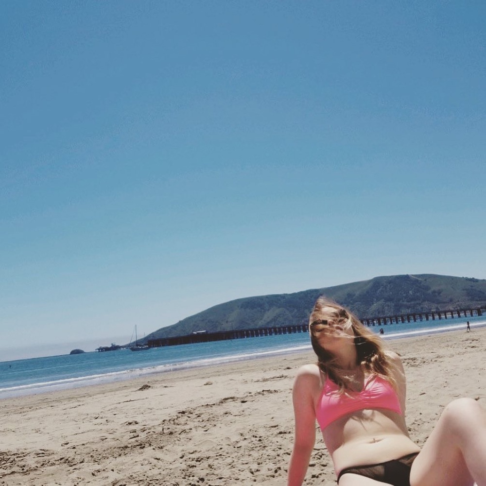 Pink bikini - Picture 3 of 4
